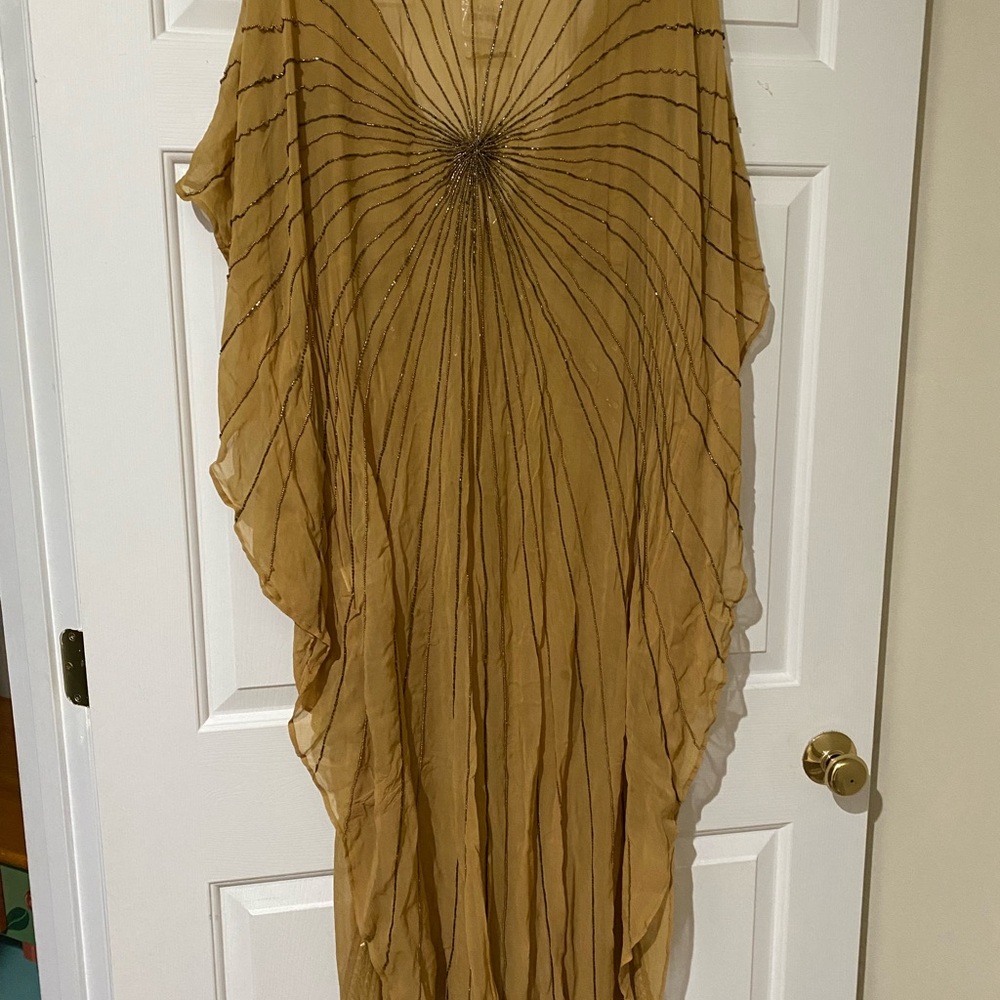 Starburst Avenue Embellished Kaftan - Picture 6 of 9